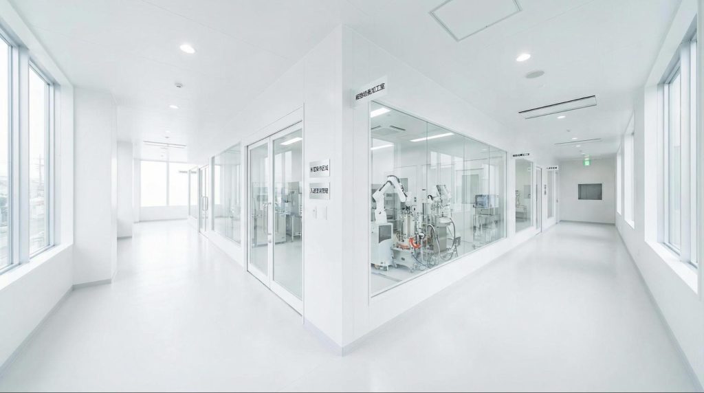 細胞培養加工施設（CPC/CPF）と一般的なクリーンルームの違い